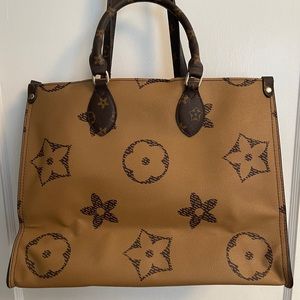 On the Go Inspired Tote